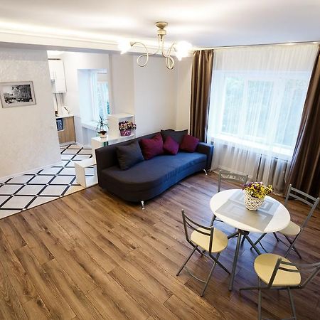 Chornovola Avenue Apartment Lviv Buitenkant foto