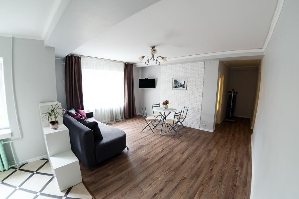 Chornovola Avenue Apartment Lviv Buitenkant foto