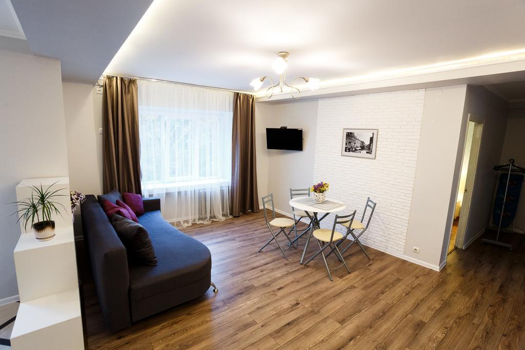 Chornovola Avenue Apartment Lviv Buitenkant foto