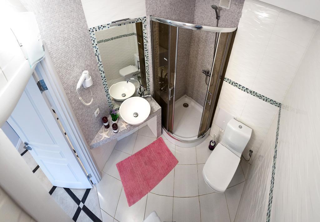 Chornovola Avenue Apartment Lviv Buitenkant foto